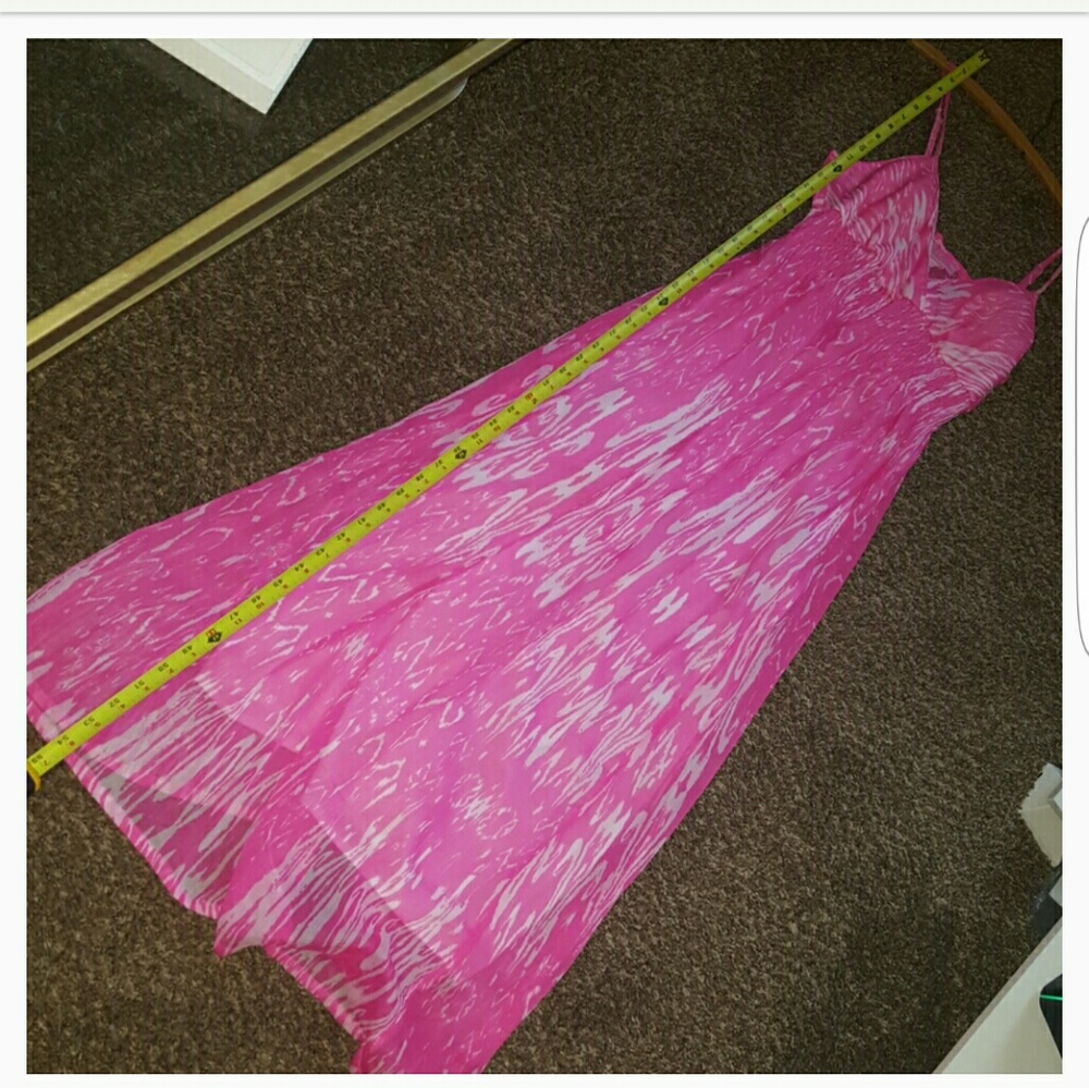 Dresses - Picture 4 of 4